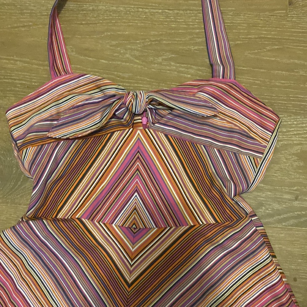 NWOT Trina Turk Retro Pinup Striped Chevron Cutout Halter Pink Purple Dress 6 S - Picture 2 of 5